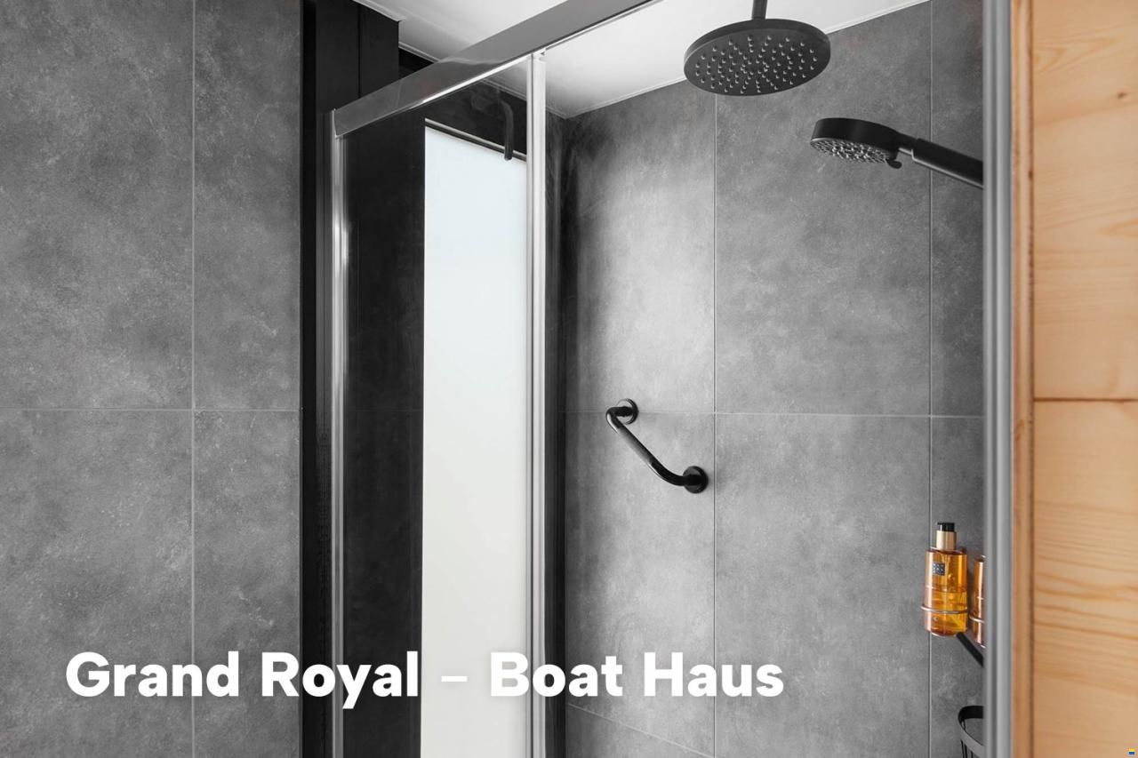 Boat Haus Mediterranean 12X4,5 ROYAL Hou