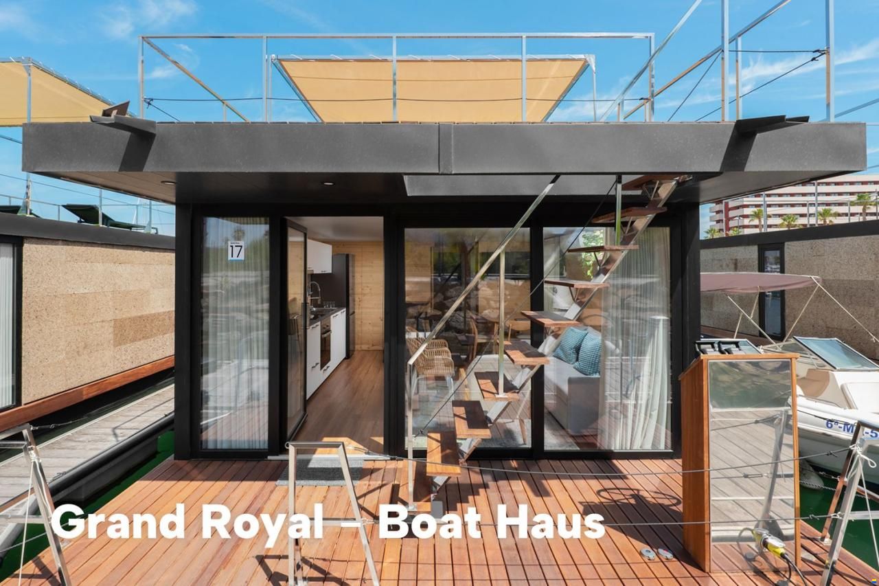 Boat Haus Mediterranean 12X4,5 ROYAL Hou
