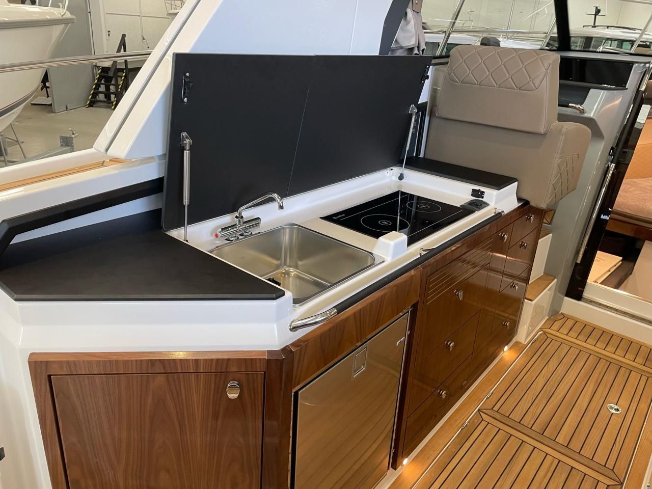 Aquador 300 HT