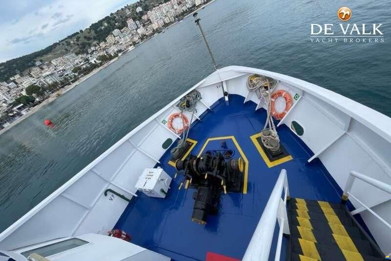CAR/PASSENGERS FERRY 33