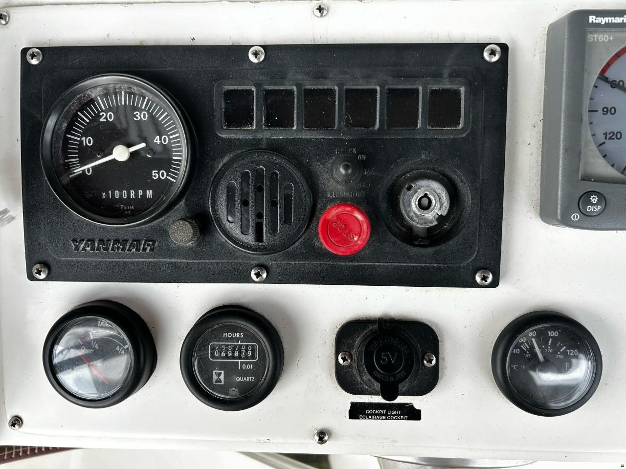 Beneteau Oceanis Clipper 411