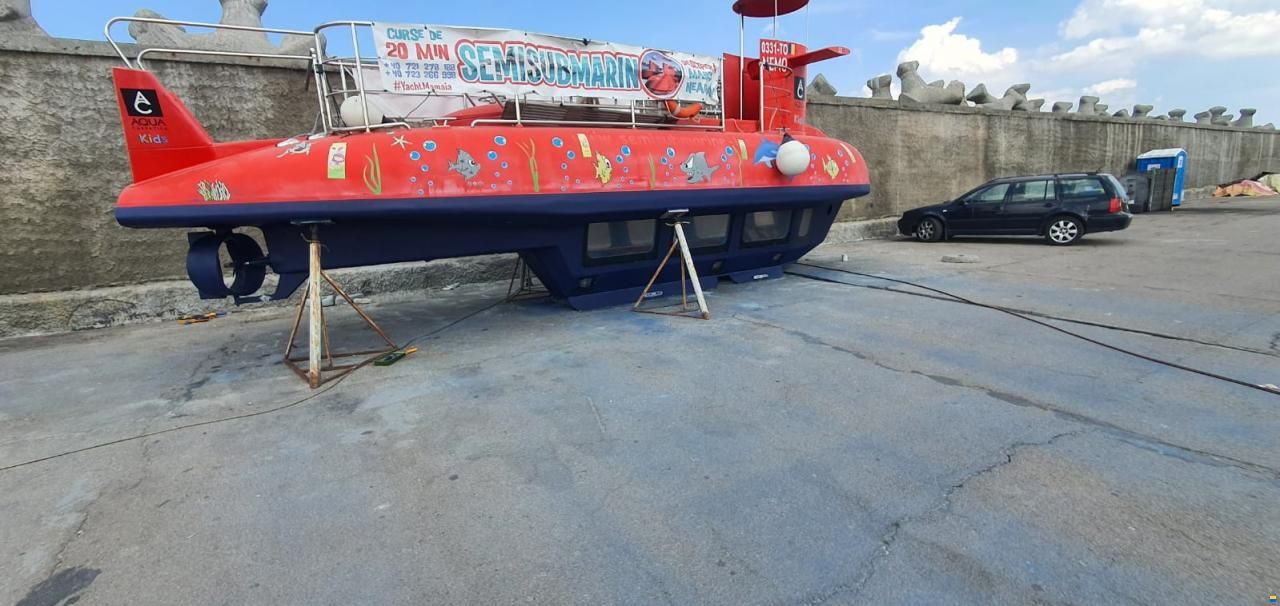 Agena Marin Semisubmarine 12PAX