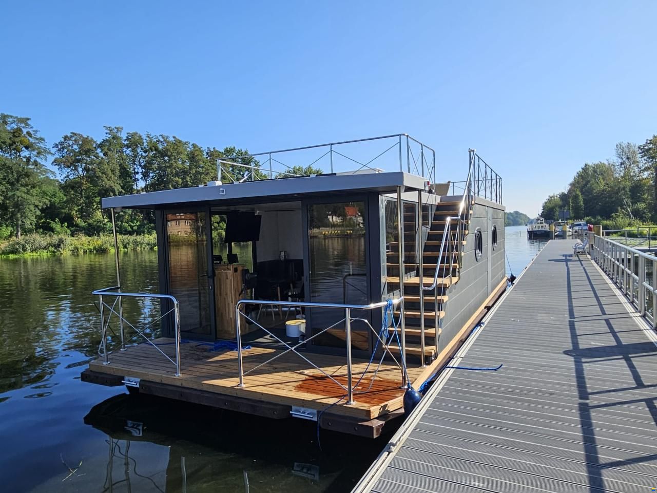CampiBoat Campi 460 Ihr schwimmendes Zuhause Sauna