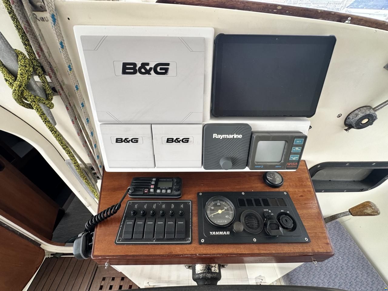Prout Snowgoose 37