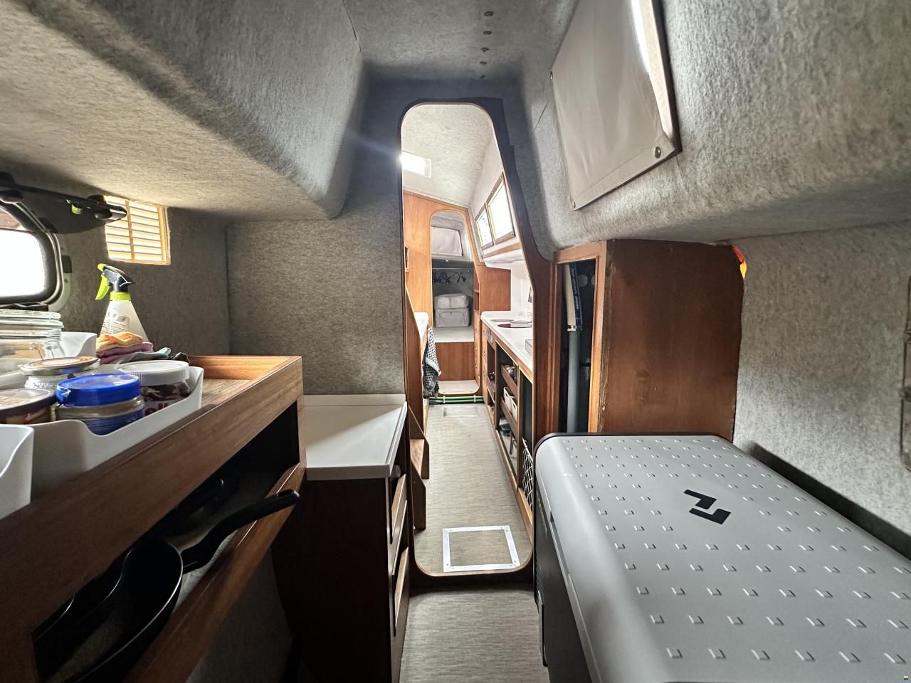Prout Snowgoose 37