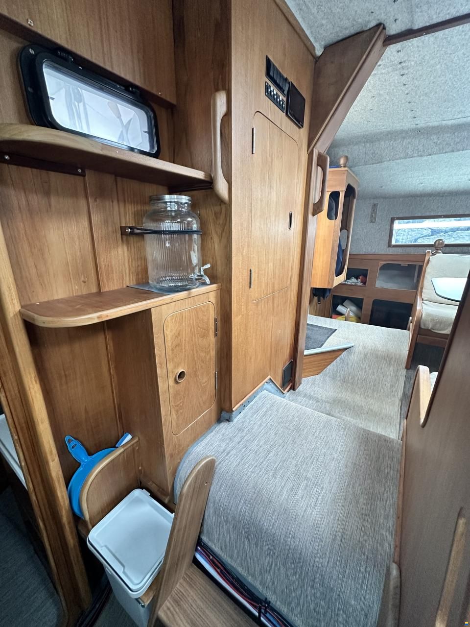 Prout Snowgoose 37