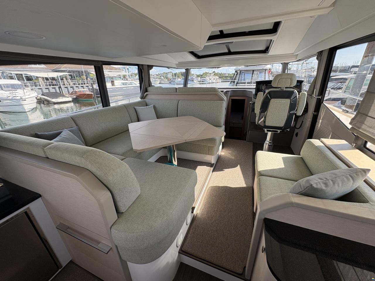 Nimbus 495 Flybridge