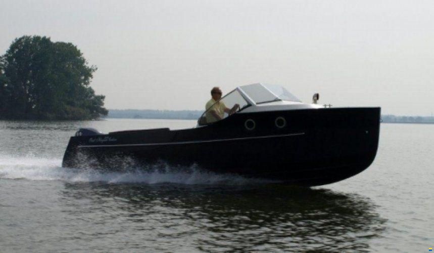 Oud Huijzer 700 Cabine
