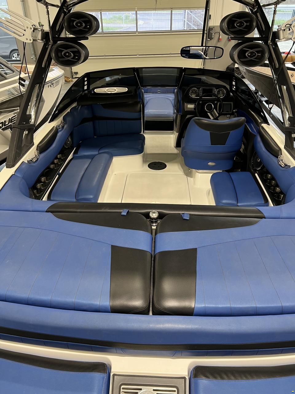 Malibu MXZ 22