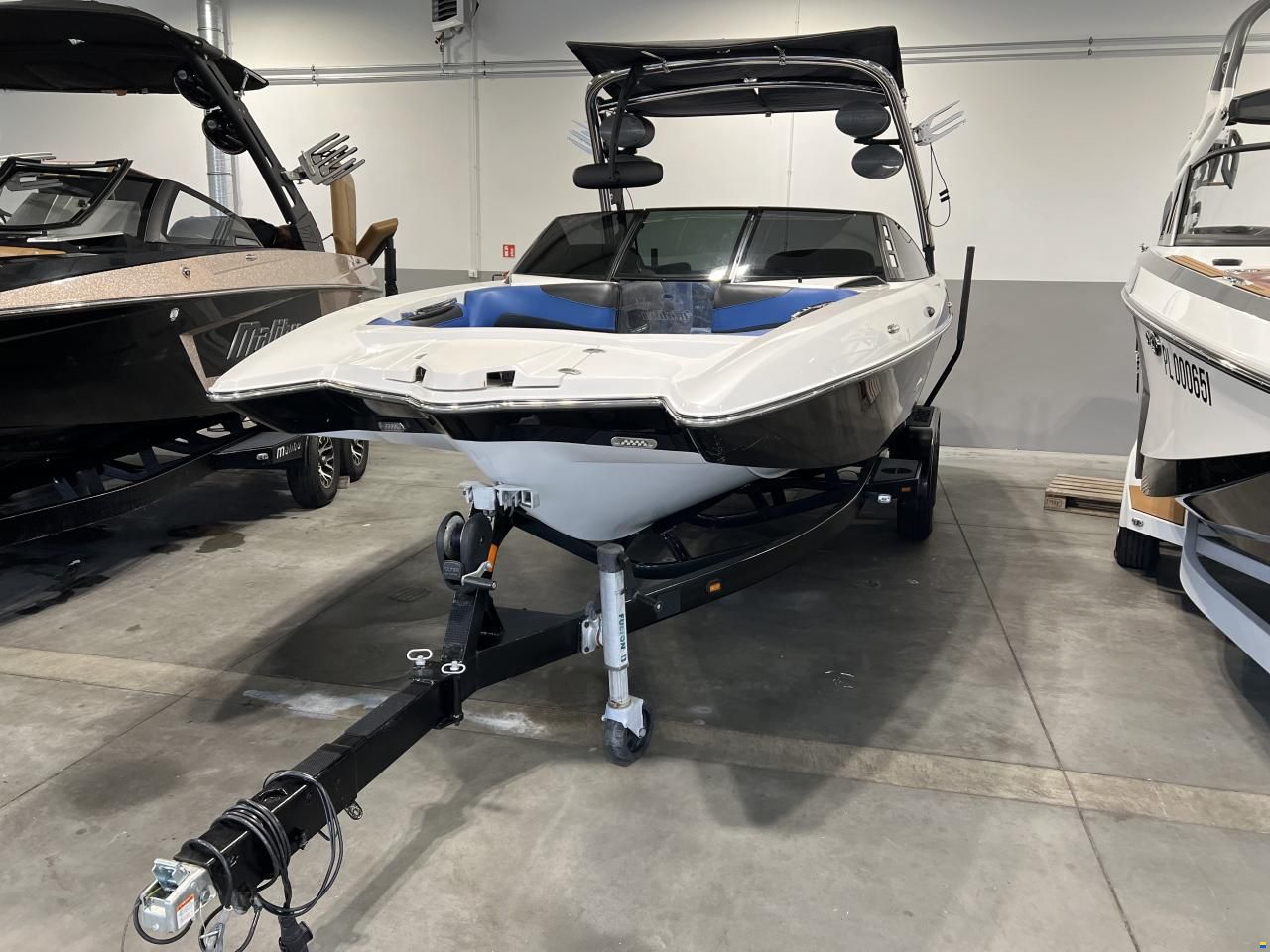 Malibu MXZ 22