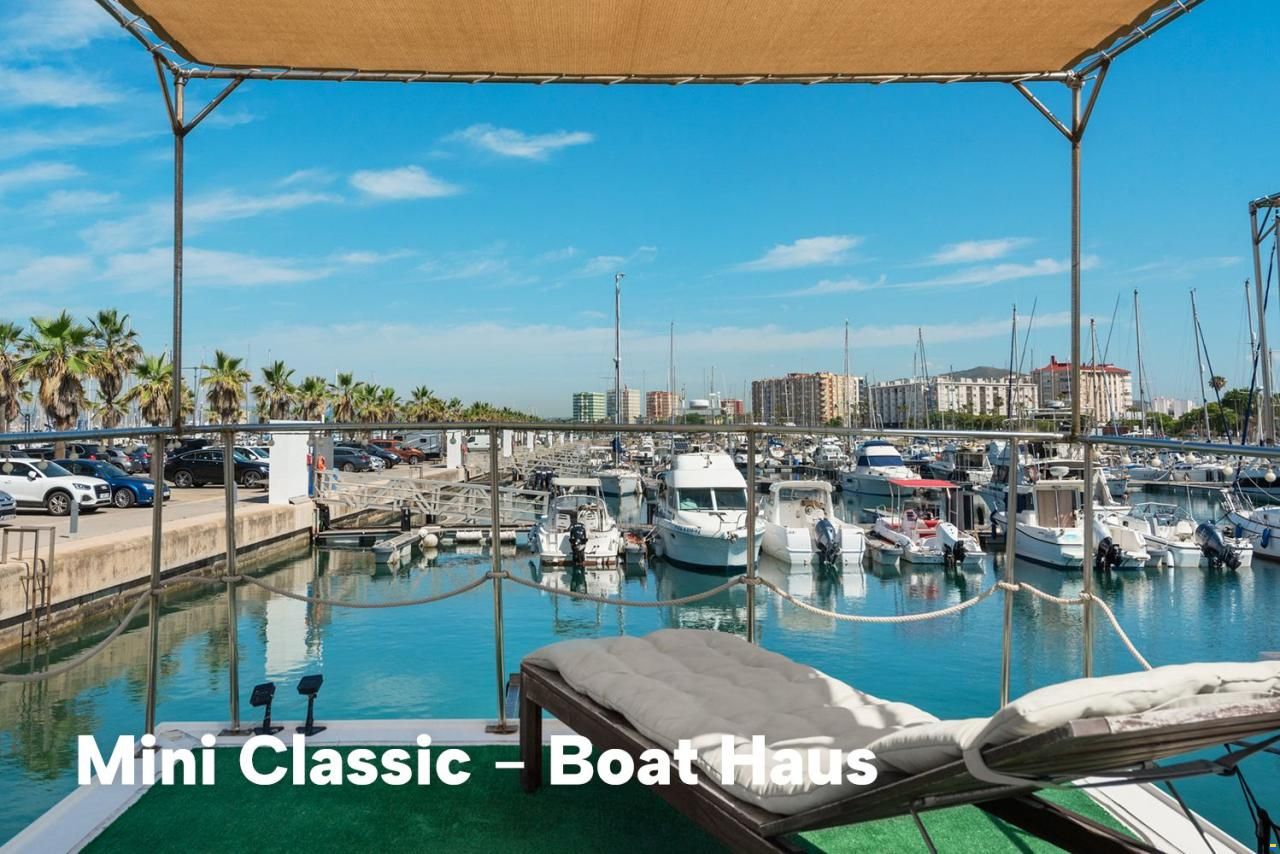 Boat Haus Mediterranean 6x3 Classic Hous