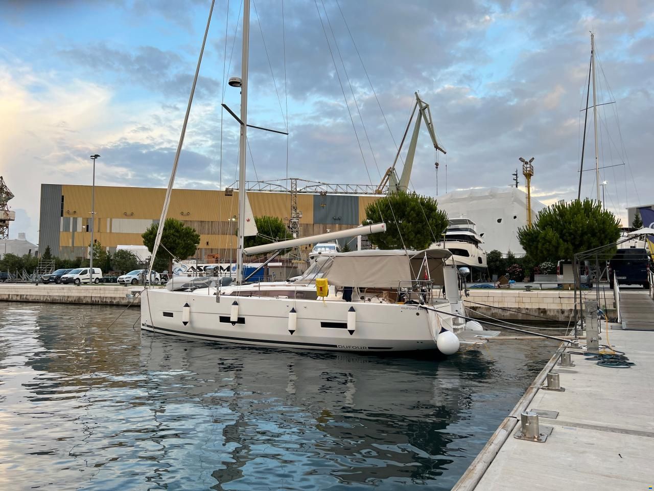 Dufour 430 Grand Large