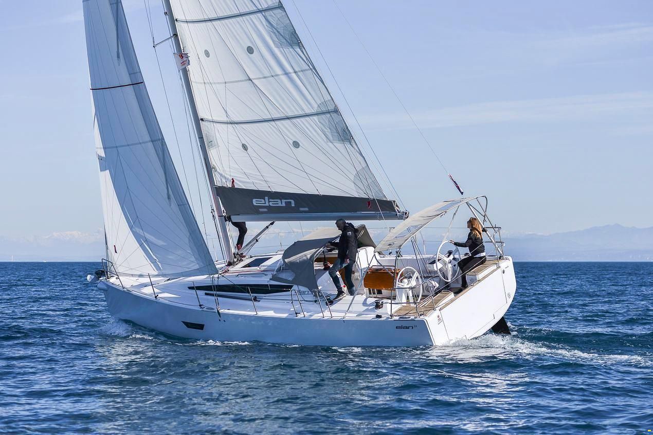 Elan E4