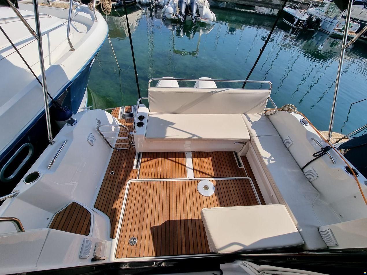 Beneteau Antares 9