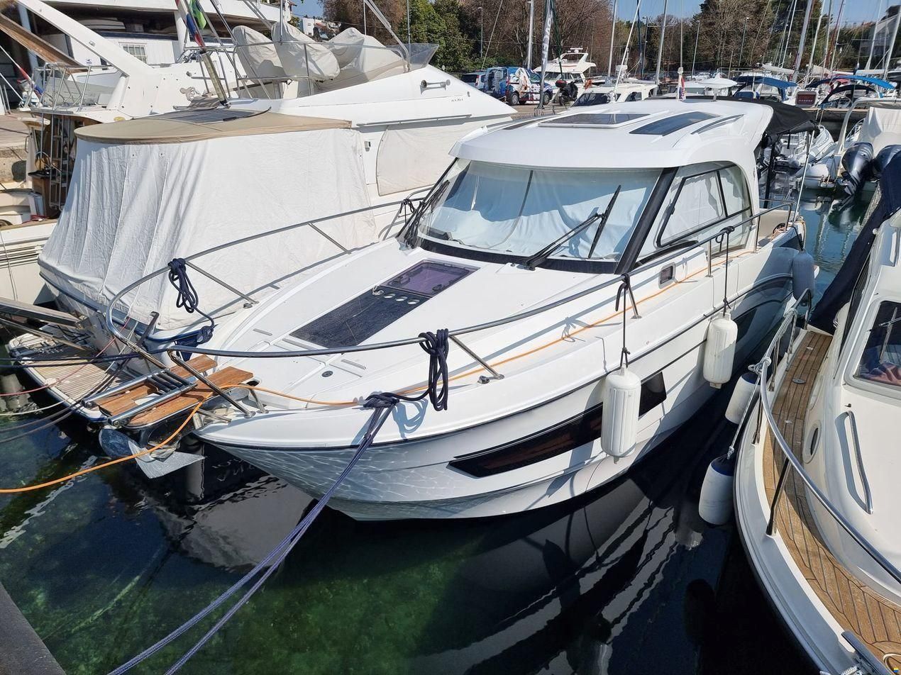 Beneteau Antares 9