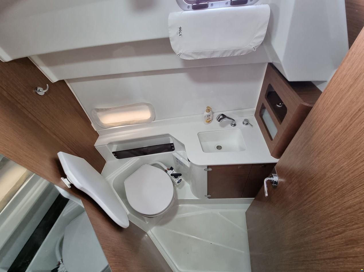 Beneteau Antares 9