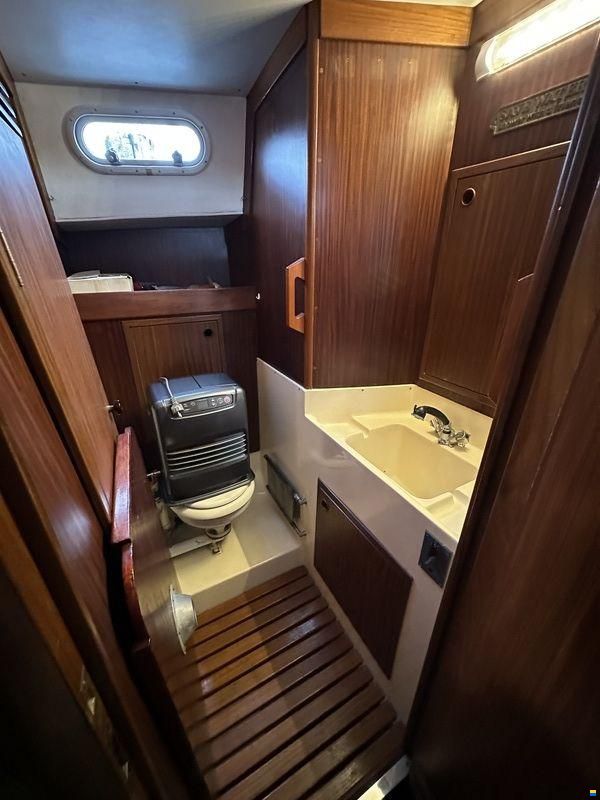 Finnrose 45 Deck saloon
