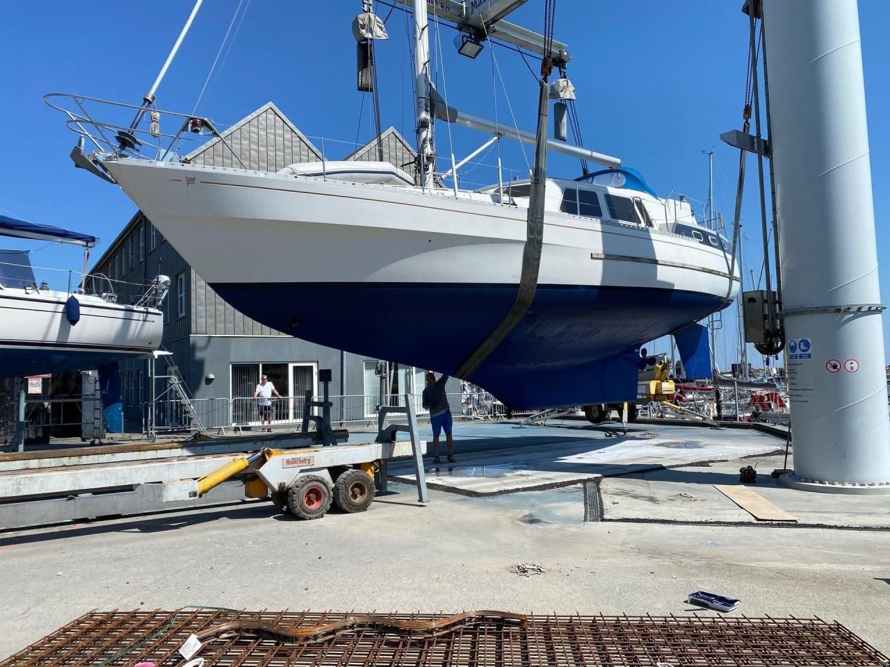 Finnrose 45 Deck saloon