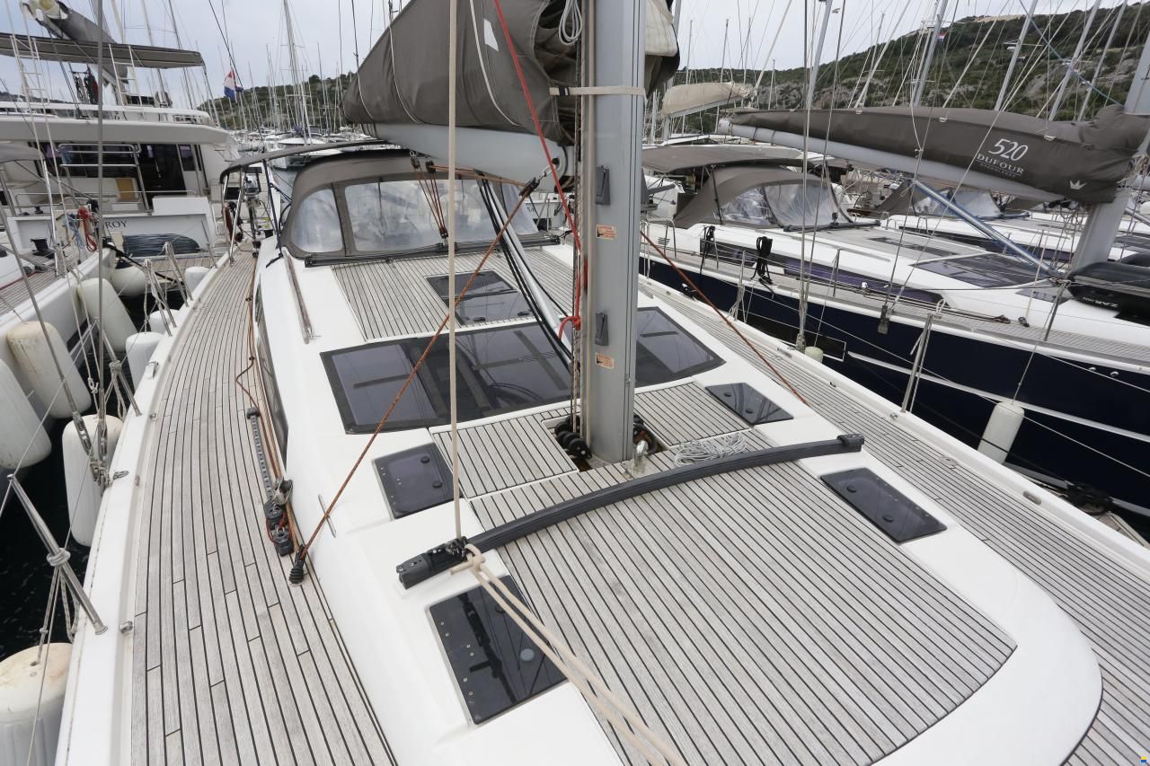 Dufour 56 Exclusive