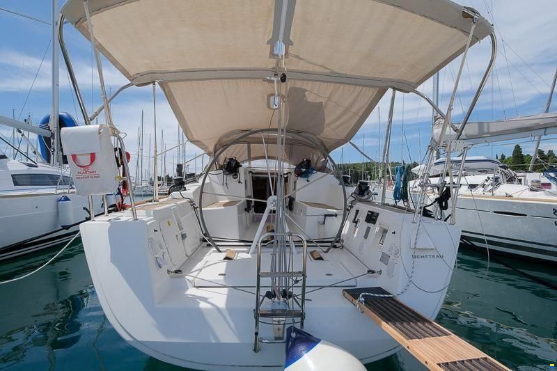 Beneteau First 35