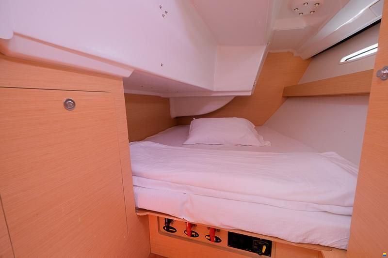 Beneteau First 35