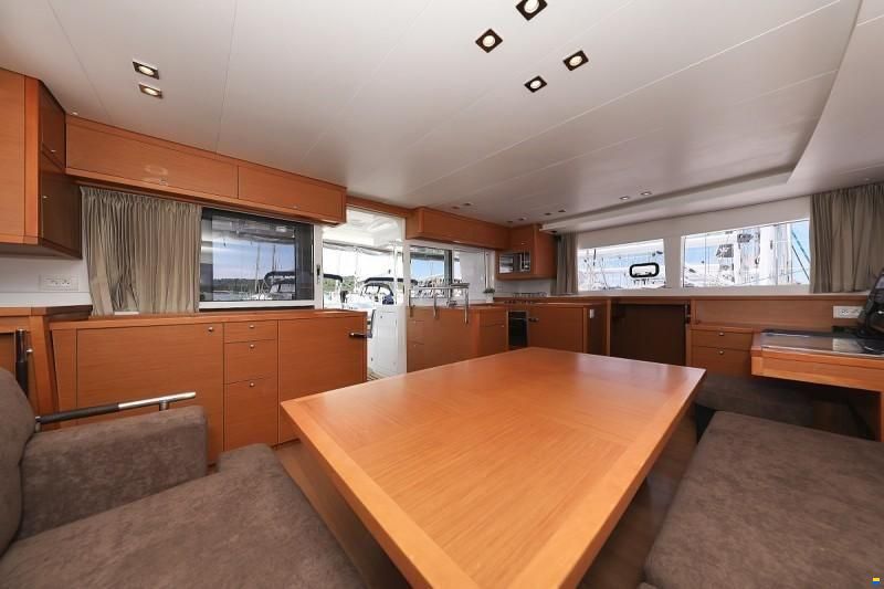 Lagoon 450