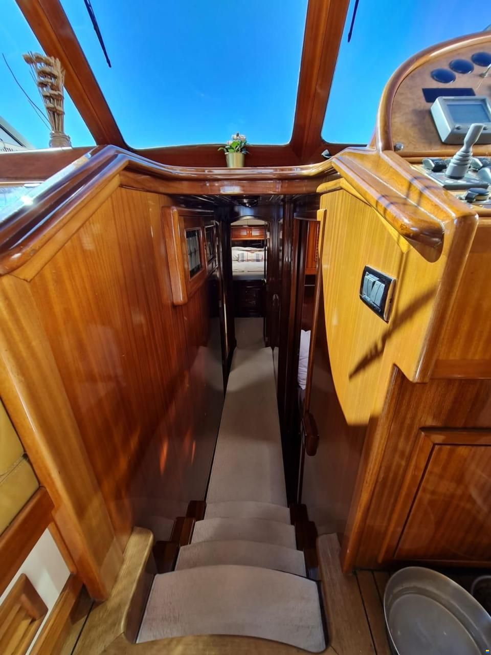 Egemar Liberty 48