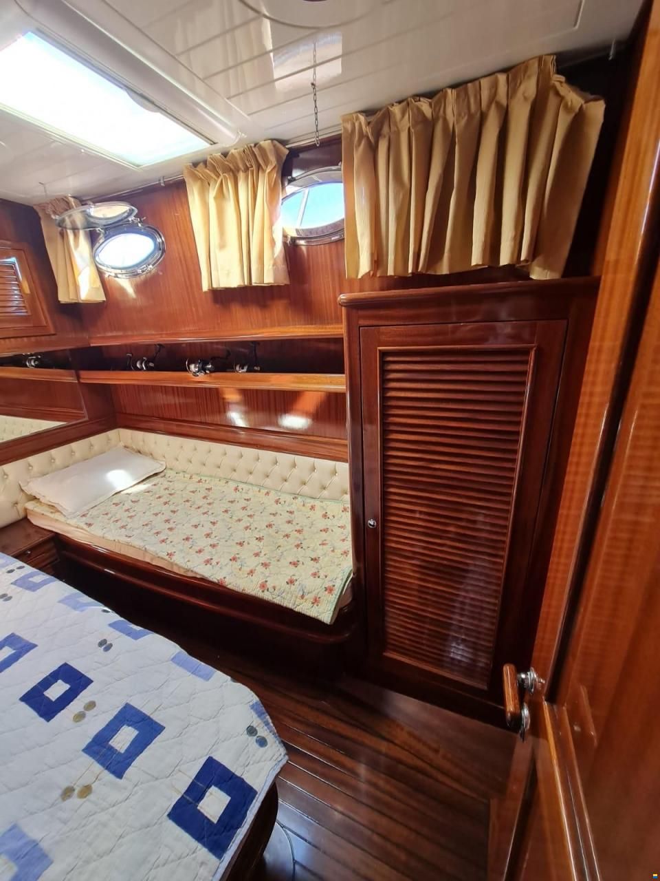 Egemar Liberty 48