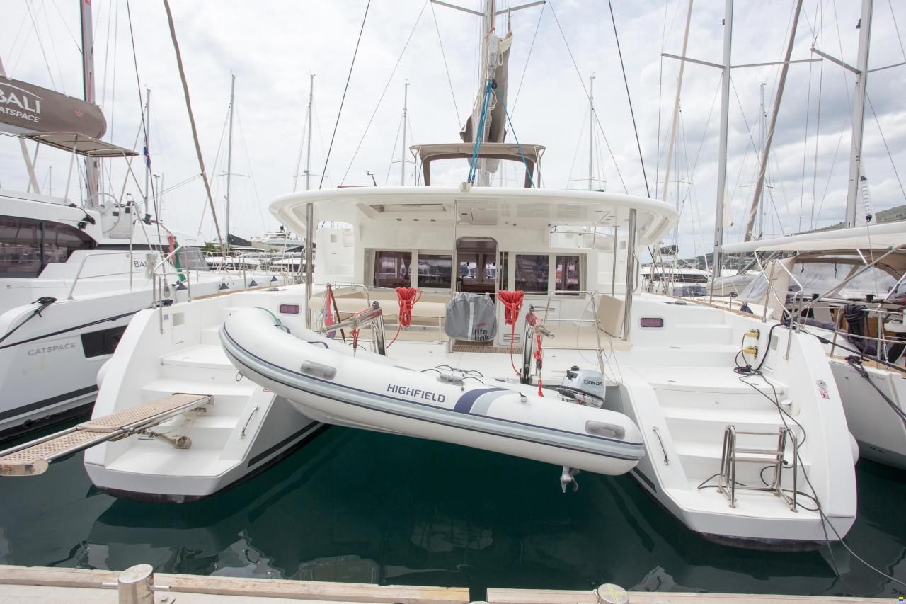 Lagoon 450