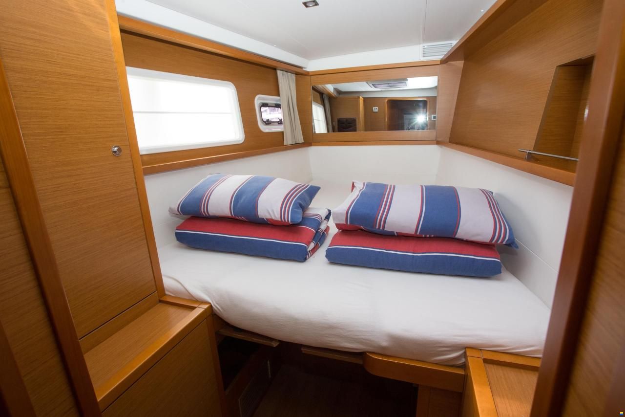 Lagoon 450