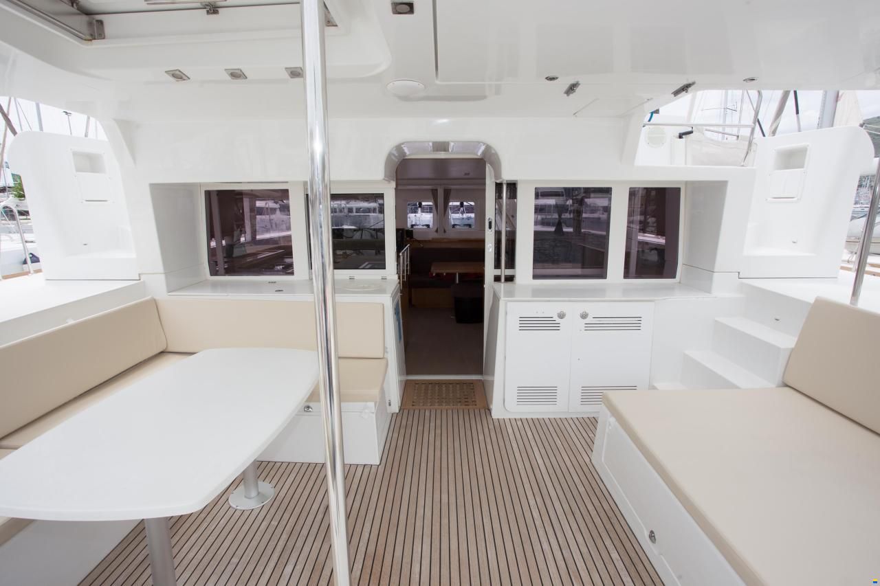 Lagoon 450