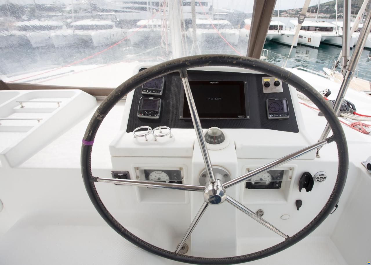 Lagoon 450