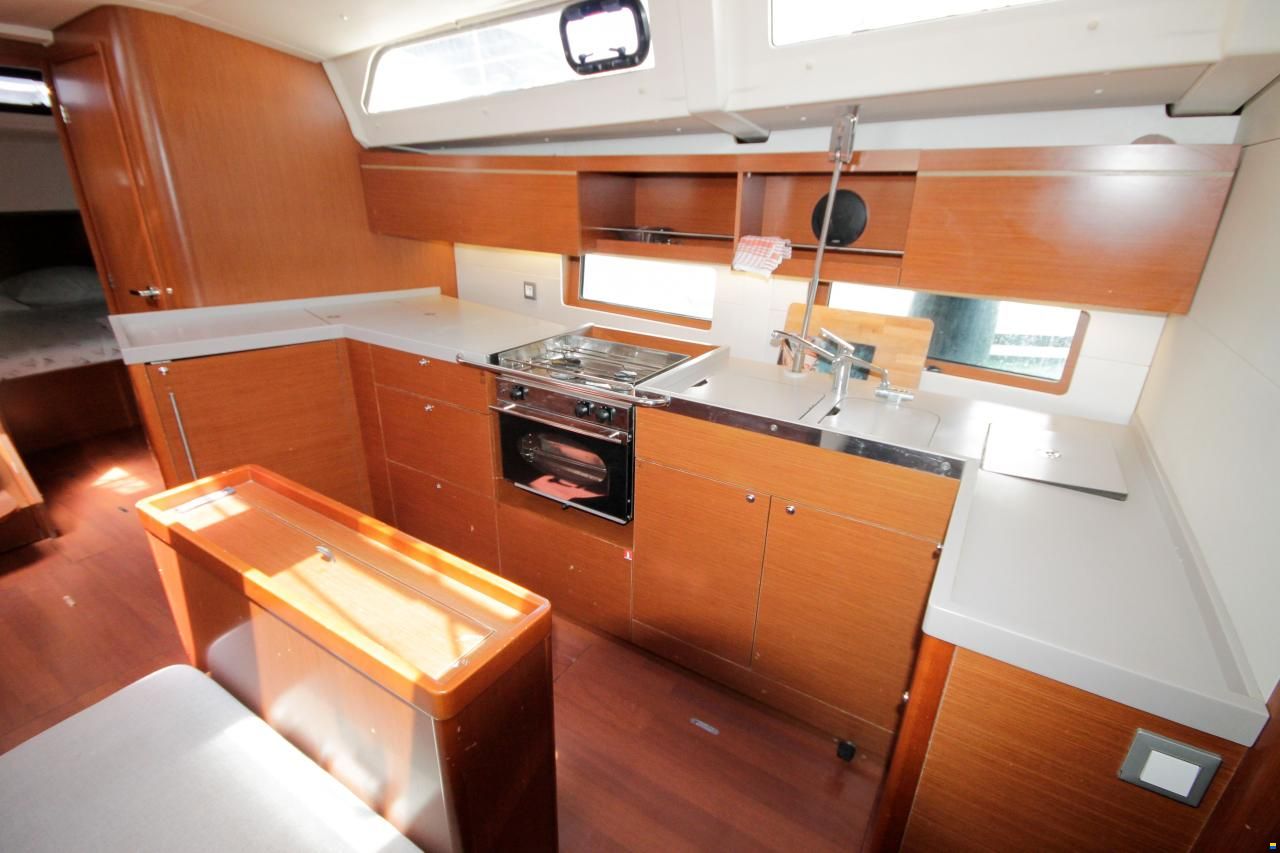 Beneteau Oceanis 46.1