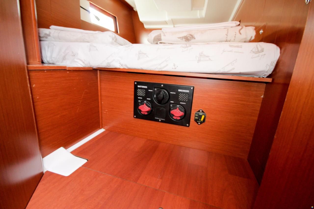 Beneteau Oceanis 46.1