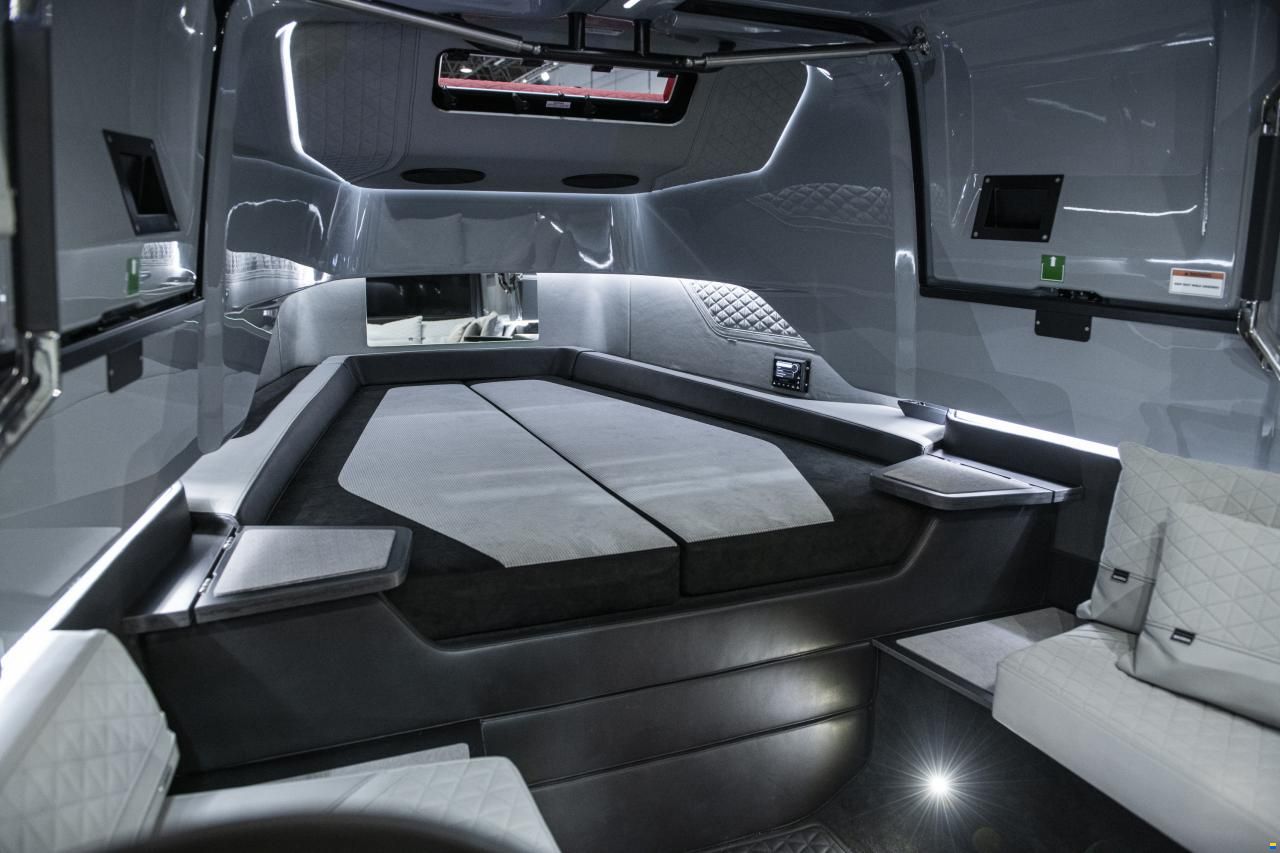 Brabus Shadow 1000 ST