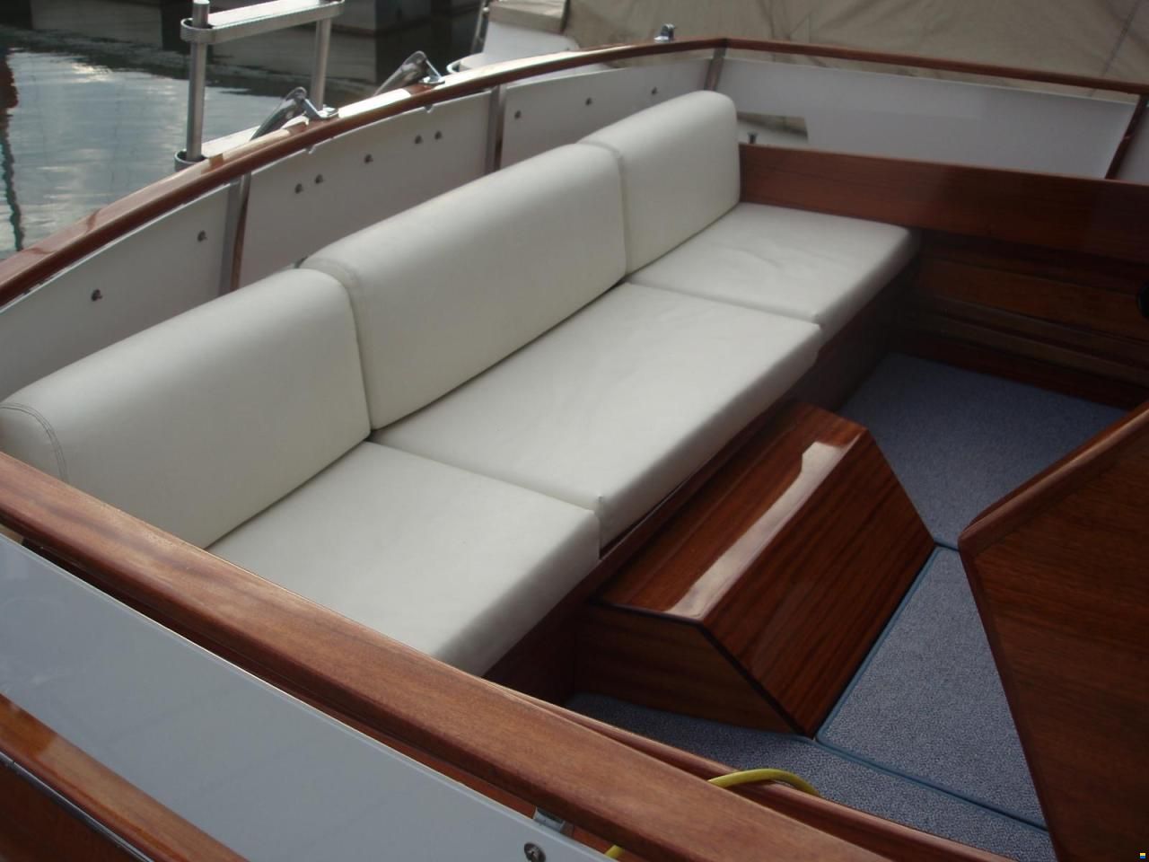 Kulhay Motorboot
