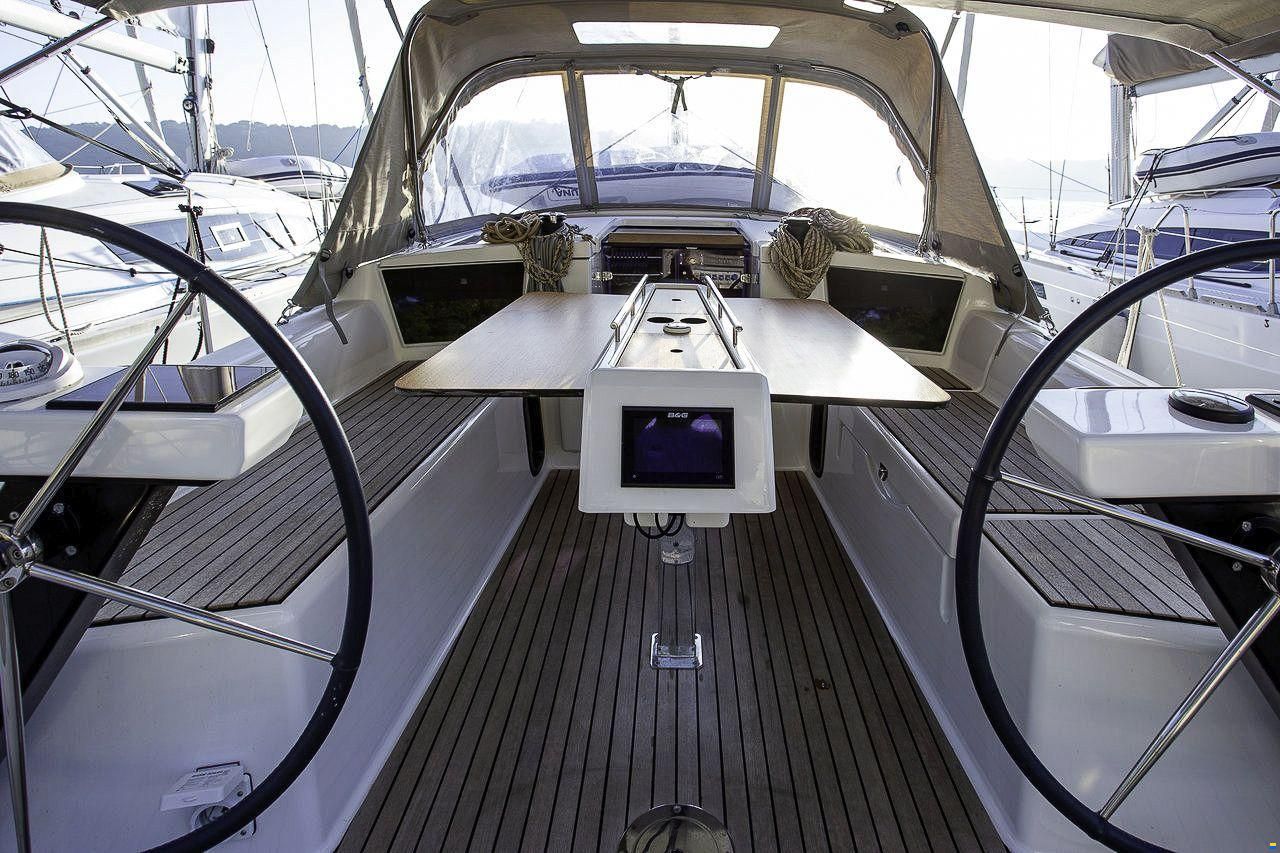 Dufour 360 Grand Large