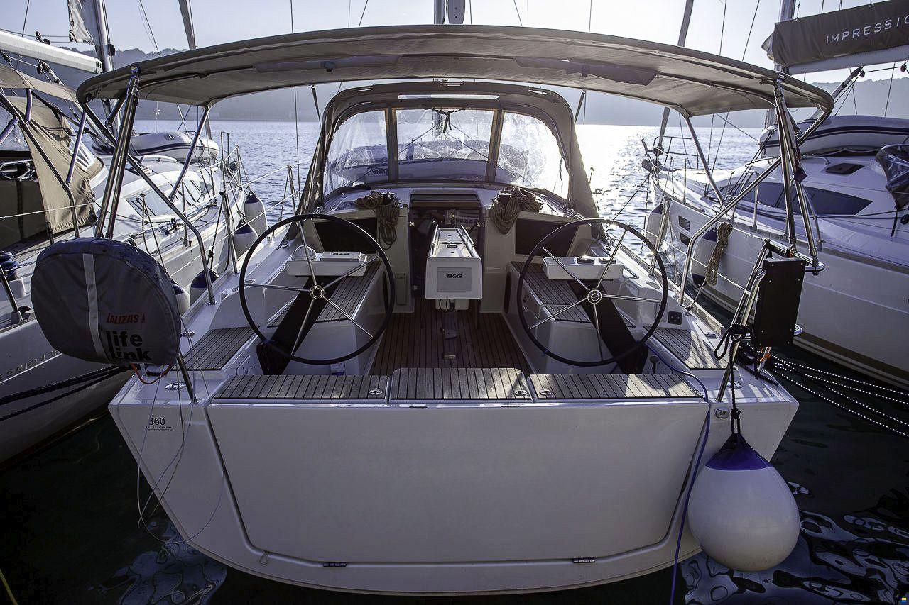 Dufour 360 Grand Large