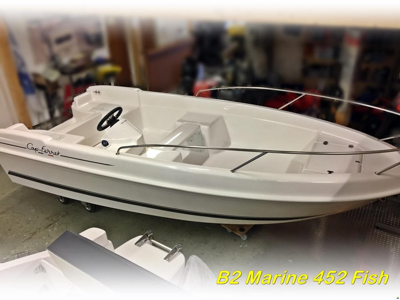 B2 Marine Cap Ferret 452 Fish, CHF 9.500,-