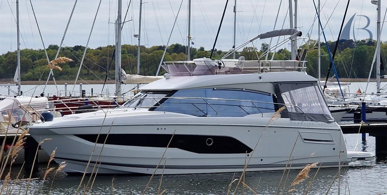 Prestige 420 Fly