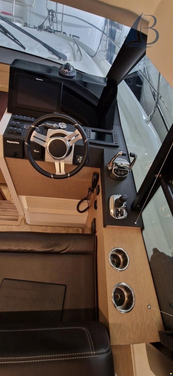 Prestige 420 Fly