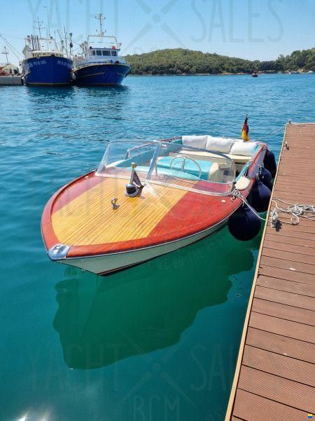 Riva Junior