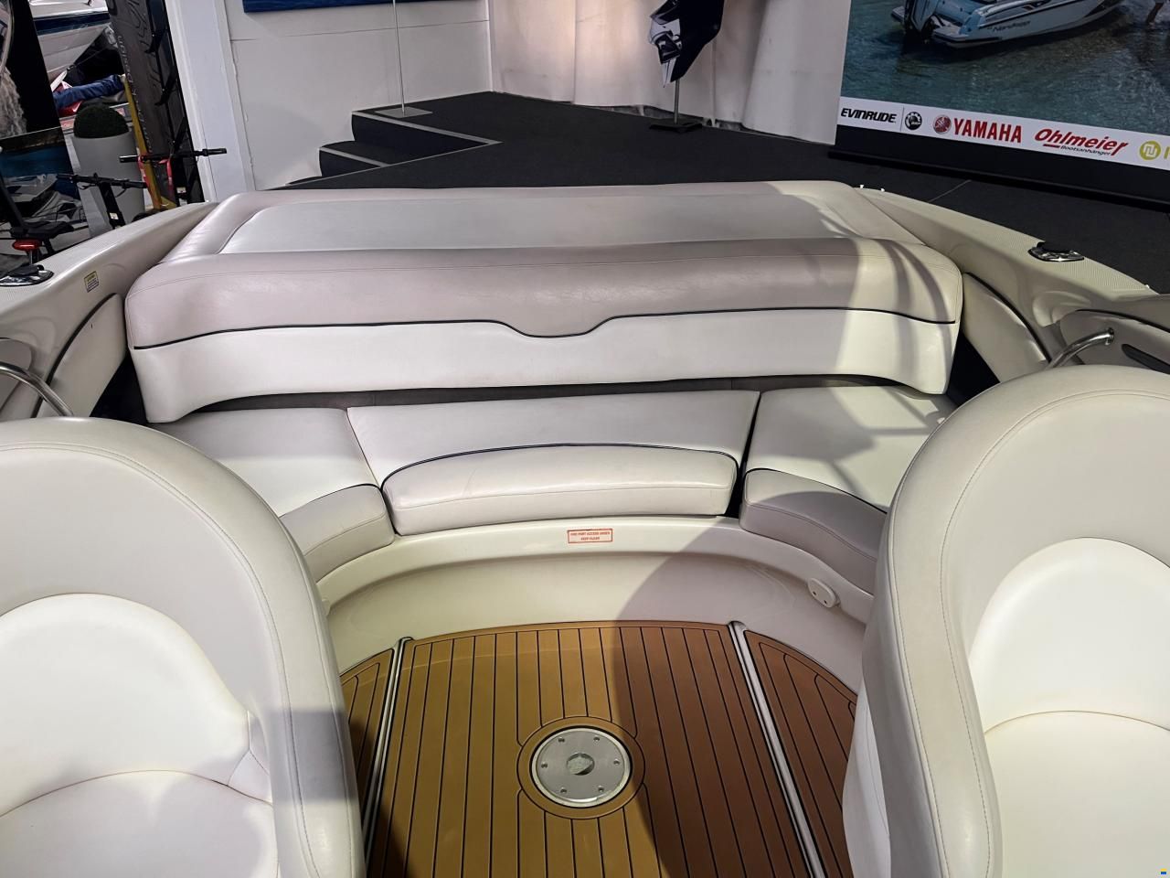 Sea Ray 240 SSE Sunsport m. 350 MAG MPI Bravo II