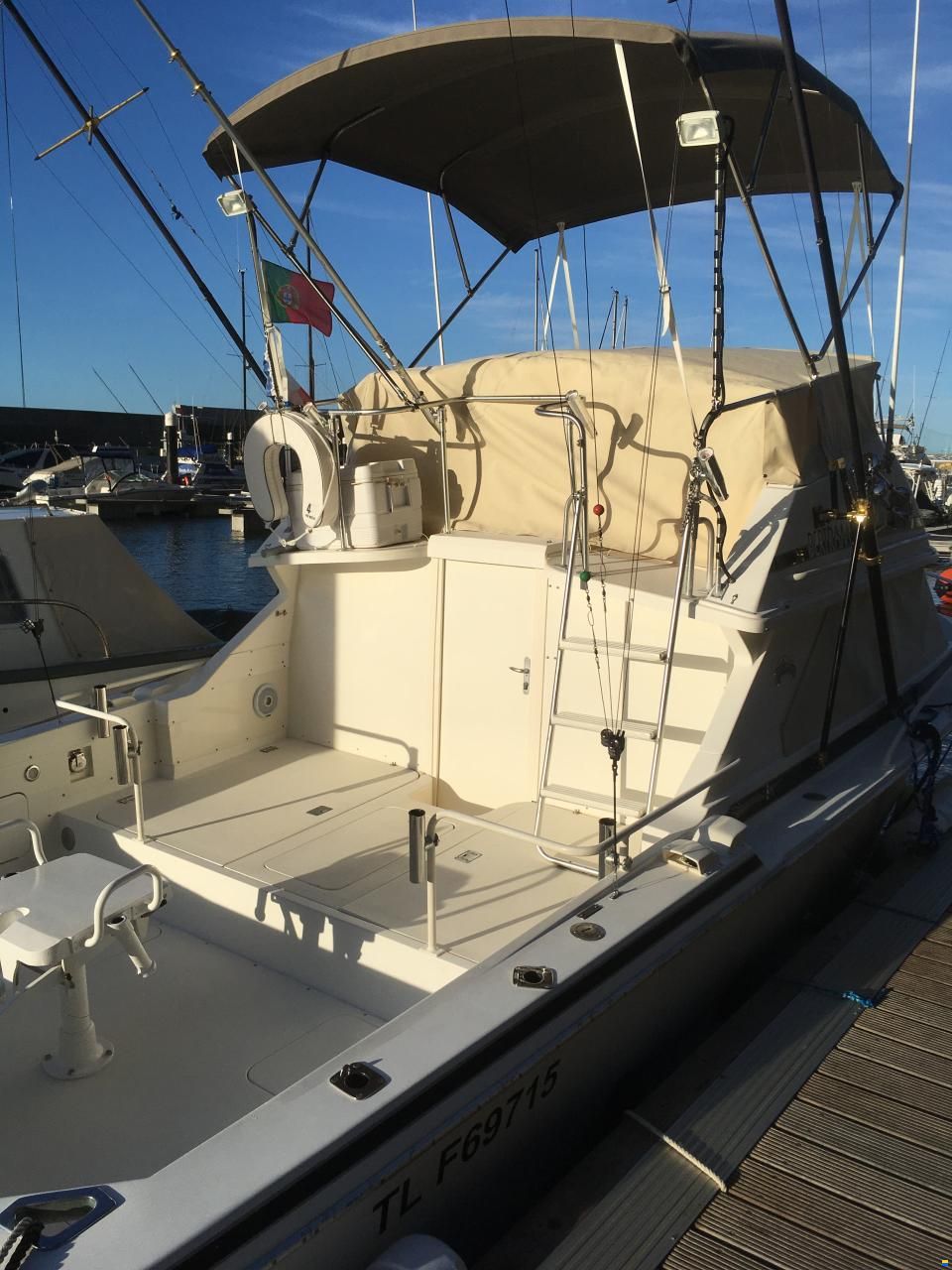 Bertram 28