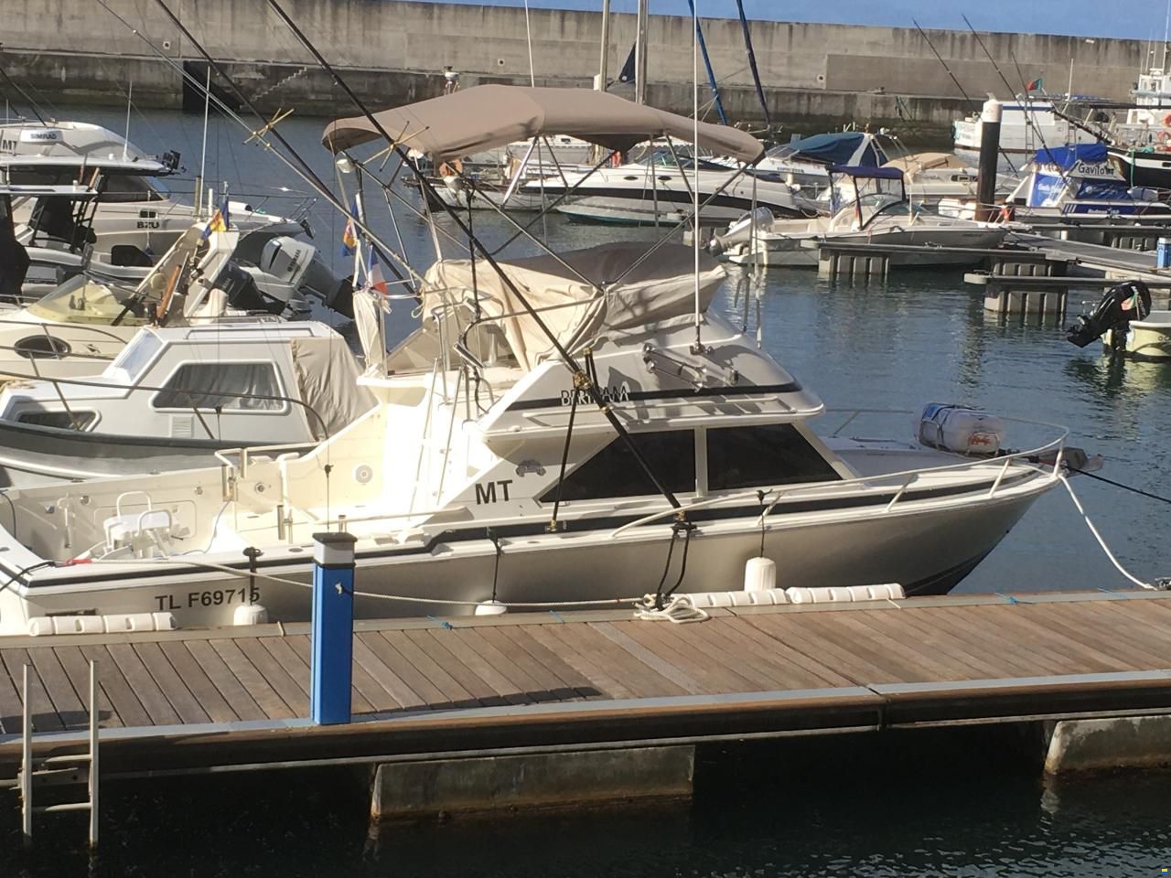 Bertram 28