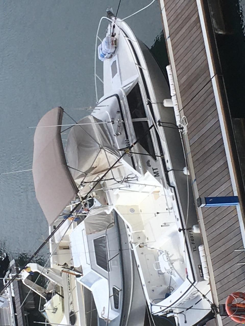 Bertram 28