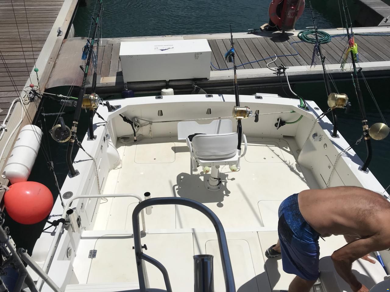 Bertram 28