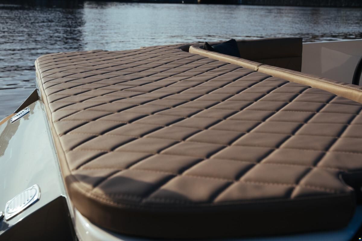 Lifestyle Marine 780 Tender