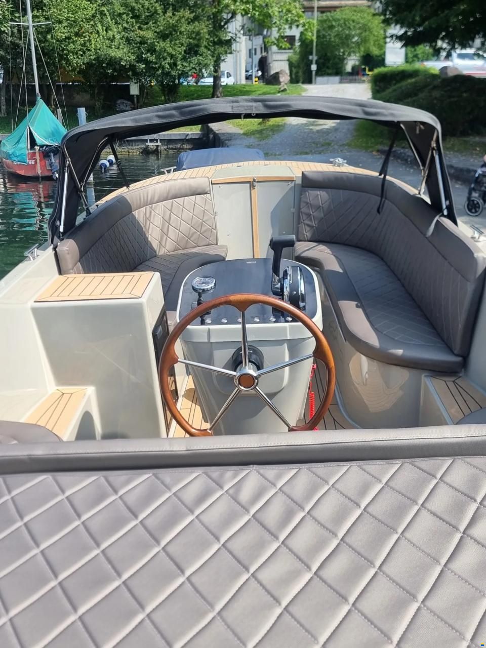 Lifestyle Marine 780 Tender