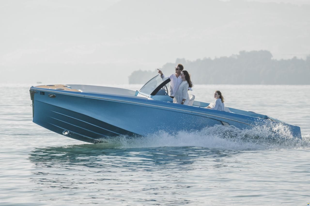 Ganz Boats Ovation 7.6 Open